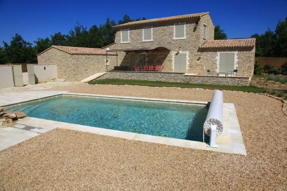 Abris de piscine près de Vichy